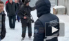 В Приморском районе начался снос гаражей. Петербуржец протестует с помощью гранаты и автомата