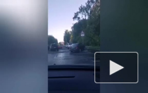 Четыре автомобиля столкнулись на Дальневосточном проспекте