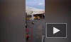 Пассажир из-за духоты открыл аварийный выход самолета в Шереметьево
