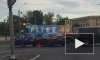 Водители встали в пробку на улице Ленсовета из-за ДТП на трамвайных путях