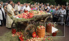 В священный праздник жадные петербуржцы расхватали яблоки за десять минут