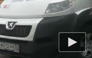 Видео: в Брянске два водителя маршруток устроили бойню на дороге