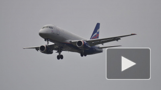 Самолет Sukhoi Superjet-100 аварийно сел в Шереметьево