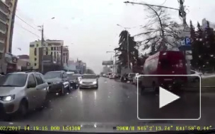 Ставрополь: Бесцеремонное поведение автохама на Мерседесе попало на видео