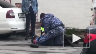 Жесткое задержание на улице Тамбасова попало на видео