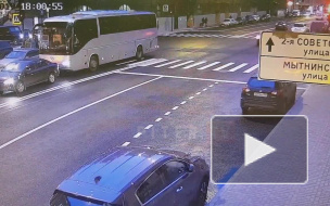 Момент ДТП на пересечении Мытнинской и 2-й Советской попал на видео 