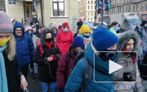 Феминистское шествие стартовало в Петербурге 