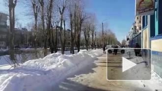 В Северодвинске мужчина с обрезом взял в заложники сотрудницу офиса микрозаймов