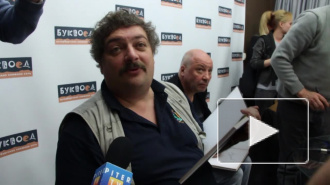 Дмитрий Быков назвал героем времени "любителя выпить" Михаила Ефремова
