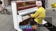 На Малой Садовой появилось уличное фортепиано