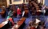 Протестующие в Вашингтоне ворвались в зал заседаний Сената