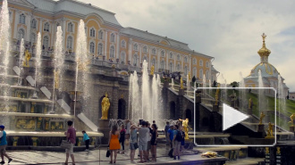 Обездоленным детям из Луганска показали фонтаны Петергофа