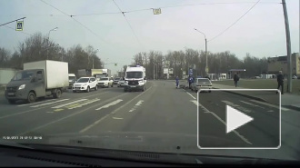 Появилось видео со столкновением ВАЗа с пешеходом на Салова