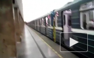 Долой ларьки: у станции метро "Выборгская" начисто снесут торговые павильоны