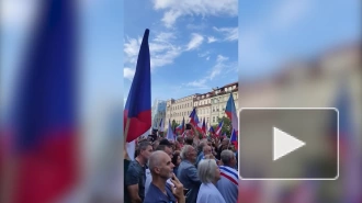 Около 70 тысяч жителей Праги вышли на митинг с требованием дешевого газа