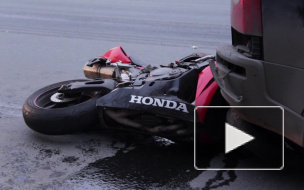 Мотоциклист чудом остался невредимым в страшном ДТП в Купчино