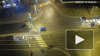 В аварии с маршруткой и "Мерседесом" пострадали люди