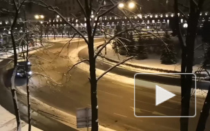 На Комсомольской площади по ночам гоняют дрифтеры