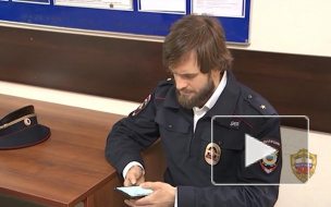 В Москве полиция задержала участника Pussy Riot в полицейской форме
