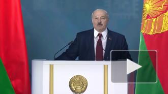 Лукашенко назвал Тихановскую и ее соратниц "несчастными девчонками"