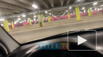 Видео: на Малой Балканской на парковке "Окея" замечены ночные дрифтеры