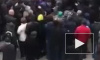 Появилось видео конфликта митингующих с полицией в Нальчике