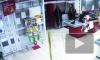 Разбойное нападение на магазин на проспекте Науки попало на видео