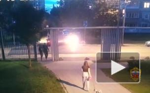 МВД опубликовало видео наезда на двух женщин в Батайском проезде в Москве 