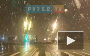 Петербуржцев предупредили о мокром снеге и гололедице в среду