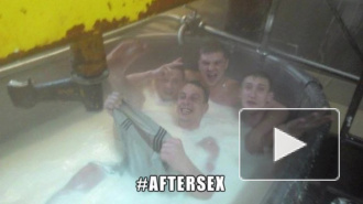 Instagram заполонили селфи после секса. Под тегом #aftersex selfie даже знаменитое фото шалунов-сыроваров, купающихся в молоке