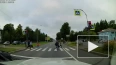 Видео: на пешеходном переходе мотоциклист сбил двух ...