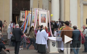 Крупный католический праздник отметили в центре Петербурга
