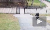 Мужчина, ограбивший петербуржца в лифте на Маршала Казакова, попал на видео