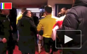 Видео: Игроки ПСВ и "Фейеноорда" после матча устроили драку