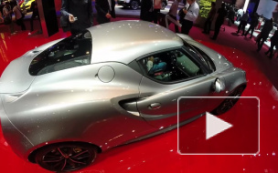 "Парижский автосалон 2014": эксперты оценили красавицу Alfa Romeo 4C
