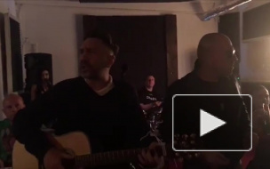 Видео: Шнуров спел "Музыку для физрука" вместе с Нагиевым