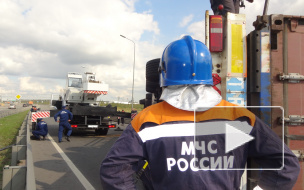 Расследуется происшествие с фурой "Даф" на ЗСД, которая перегородила дорогу на съезде КАД