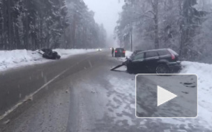 На Приморском шоссе в ДТП пострадало 2 человека