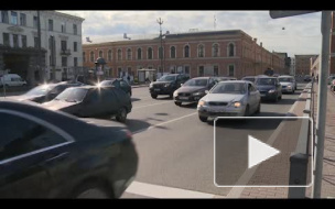 Водителей не пустят на Театральную площадь до января из-за строительства метро