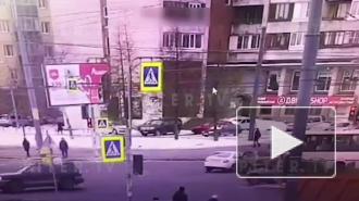 В Невском районе в ДТП пострадал ребенок: видео