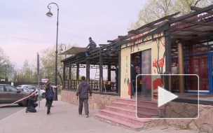 На набережной Мартынова снесли "павильон из нулевых"