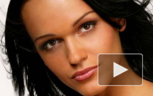 Певица Слава снялась голой в постельных сценах нового клипа. В кадре девушка отжигает с португальским актером 