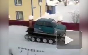 Видео из Сыктывкара: Гибрид "Оки" и трактора лихо справился с сугробами