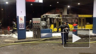 На заправке "ПТК" полностью сгорел пассажирский автобус