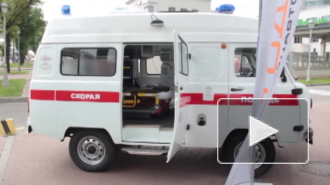 В Парголове мужчина рухнул со второго этажа и выжил