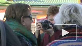 Роман Виктюк стреляет из пушки - 1