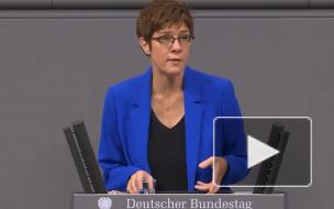 Министр обороны Германии призвала финансировать армию из-за России