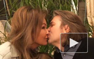 Маликовы показали своего новорожденного сына