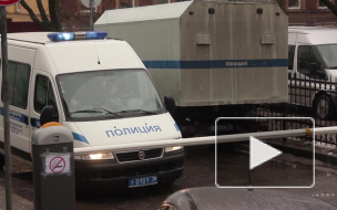 В Петербурге разыскивают мужчину, который вырвал из рук бармена 150 тысяч рублей