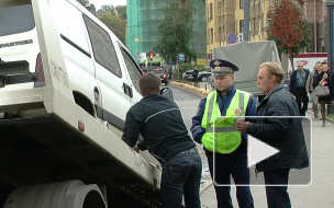 Эвакуаторы убирают в Петербурге лишь 10% автонарушителей